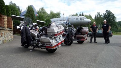 2.JPG