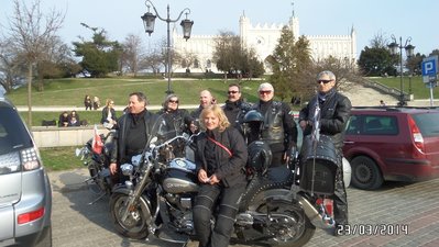 045.JPG