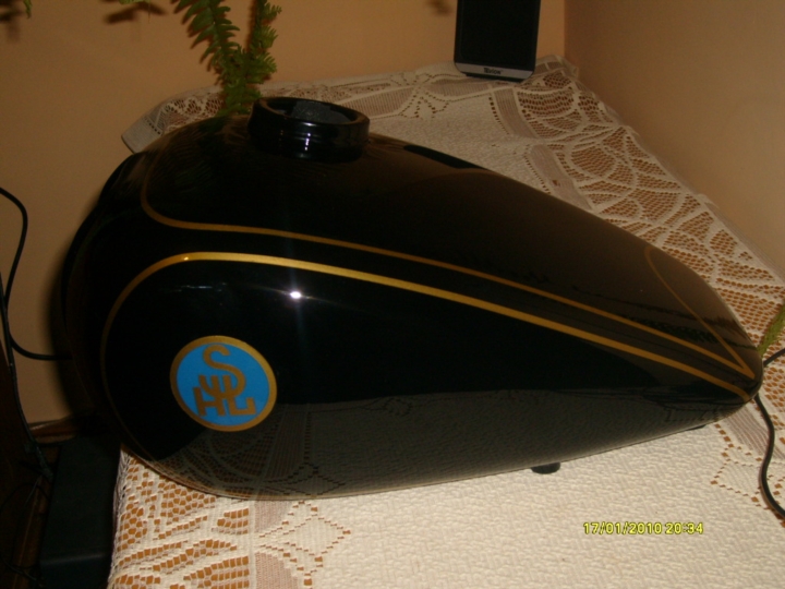S7303076.JPG