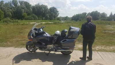 bmw_nad_bugiem.jpg