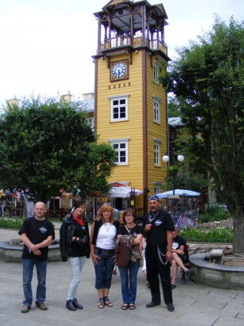 b 137.jpg