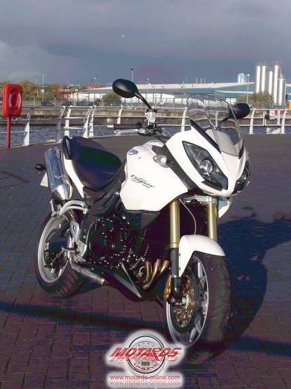 Triumph_Tiger_1050_07.jpg